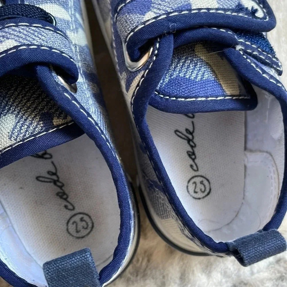 Kids  Sneakers - Picture 5 of 7